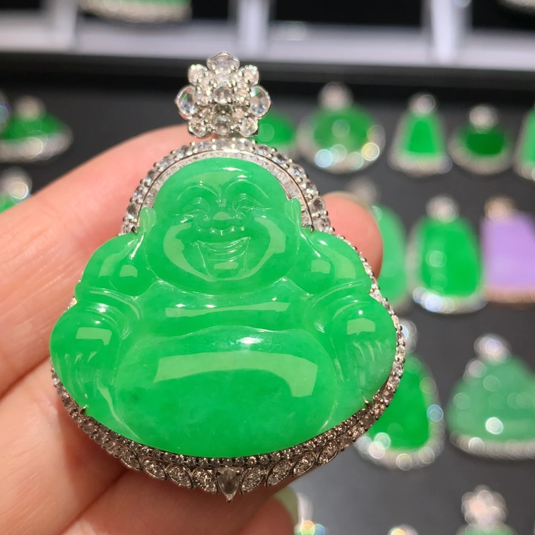 翡翠颈饰18K金镶嵌翡翠