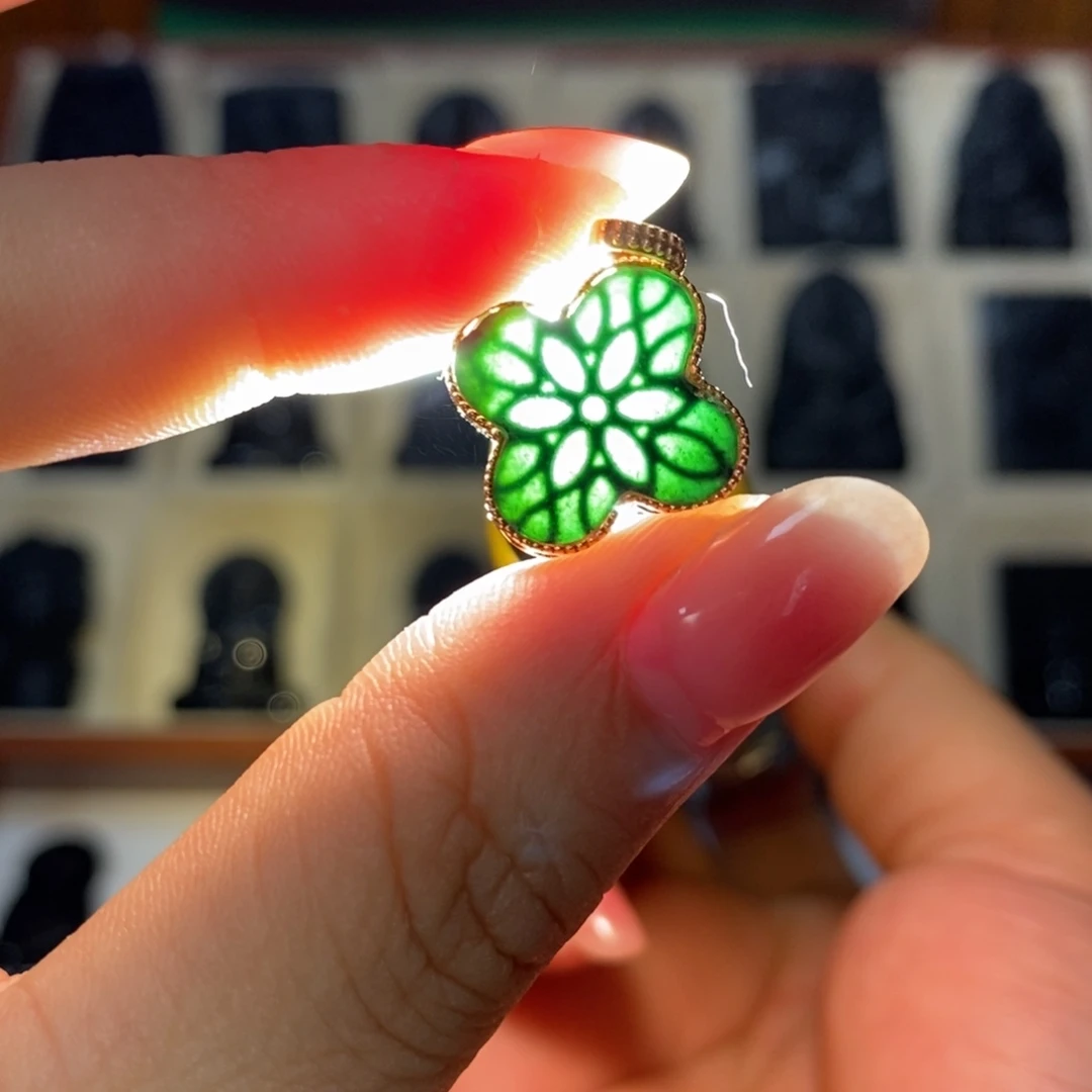 翡翠18K金镶嵌吊坠(不含链)翡翠