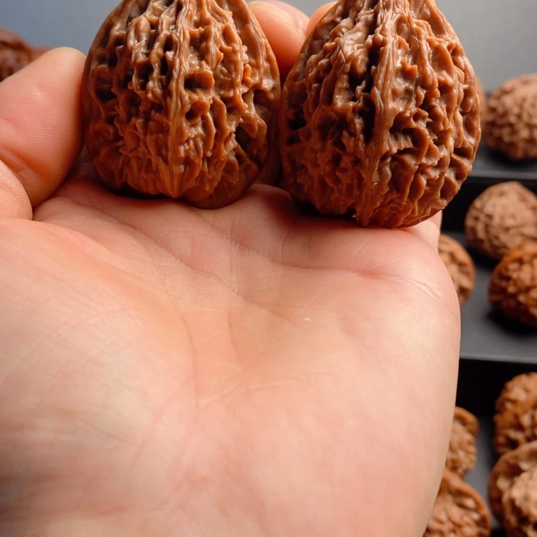 把件文玩核桃鸡心