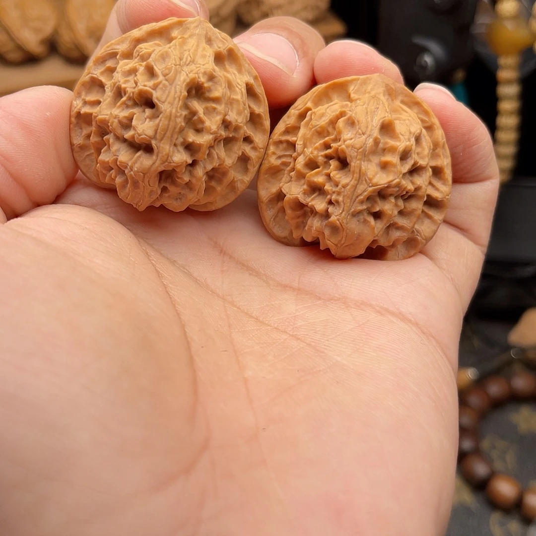 文玩核桃吊坠苹果园38