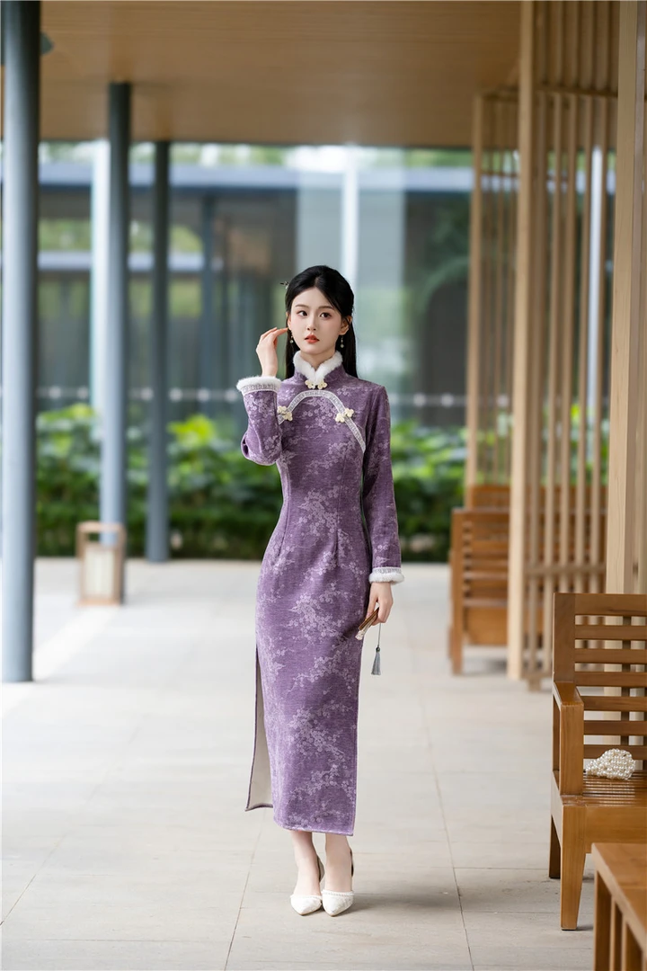 年轻淑女范加绒紫色旗袍改良2025冬季新款日常中式加绒连衣裙长款