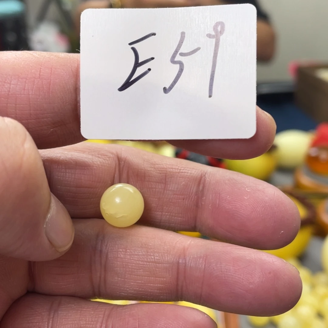 手链琥珀未镶嵌多样性发，发其中一件