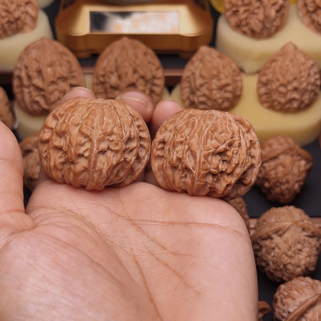 T****把件文玩核桃磨盘42左右