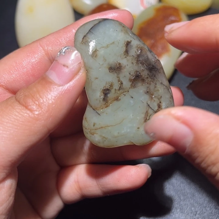 和田玉未镶嵌珠宝奇石