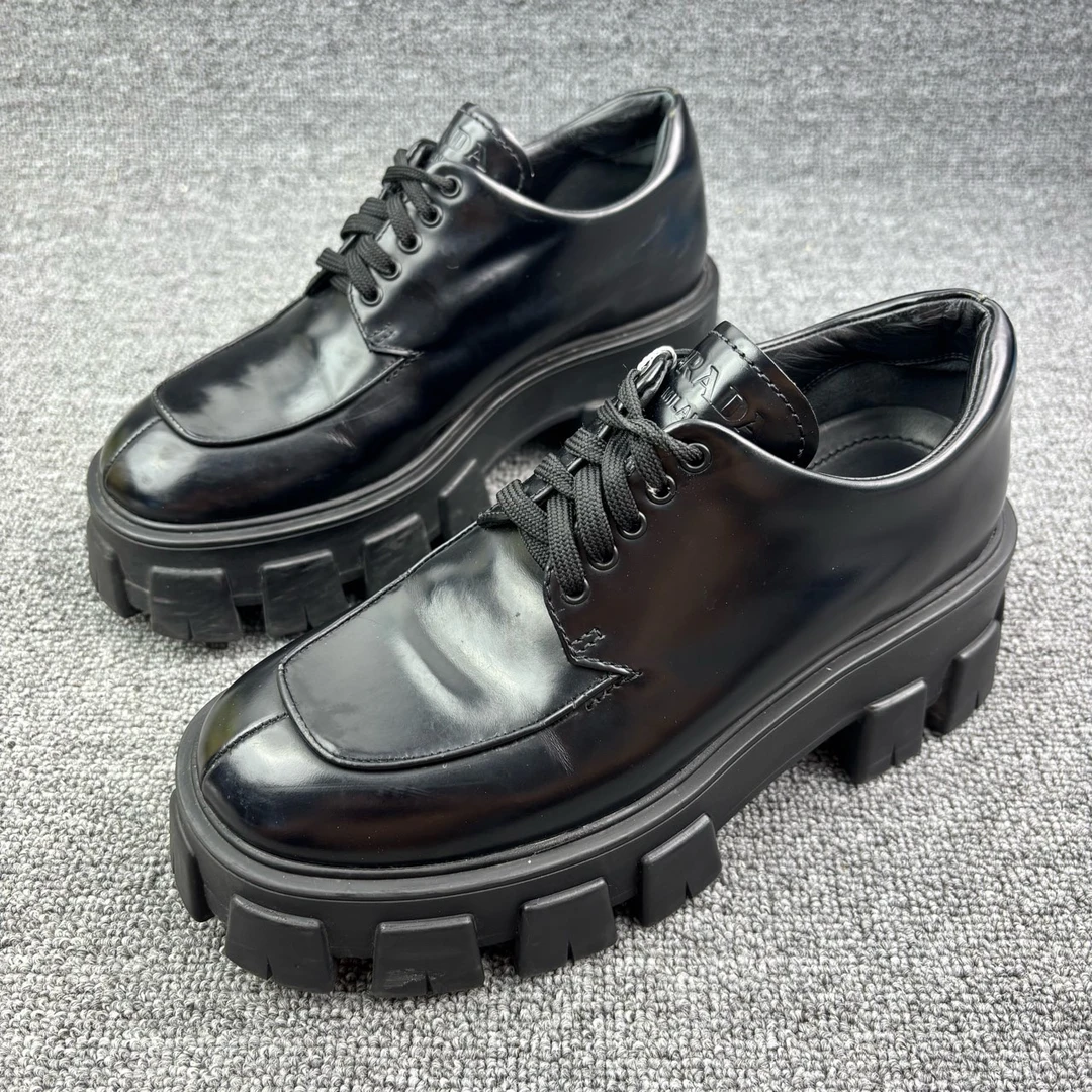 95新 Prada/普拉达 厚底齿轮乐福鞋 36.5码