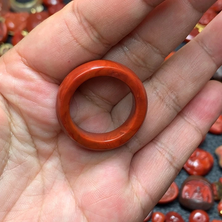 南红玛瑙未镶嵌颈饰