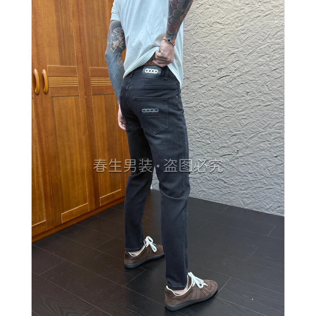 2025秋冬新品时尚休闲百搭净版假破洞男士修身黑灰牛仔裤7970