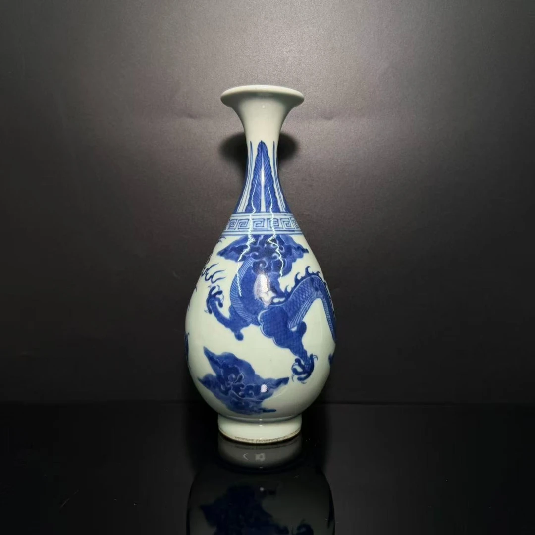 Lot29-清代青花瓶 高22.5cm瓶口6cm-YC11120022001031