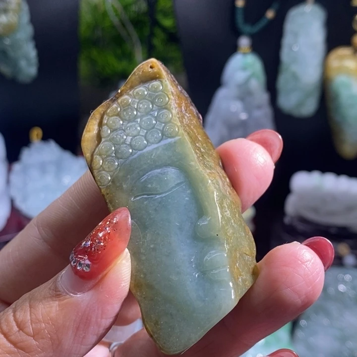 【闪购商品】颈饰未镶嵌翡翠佛