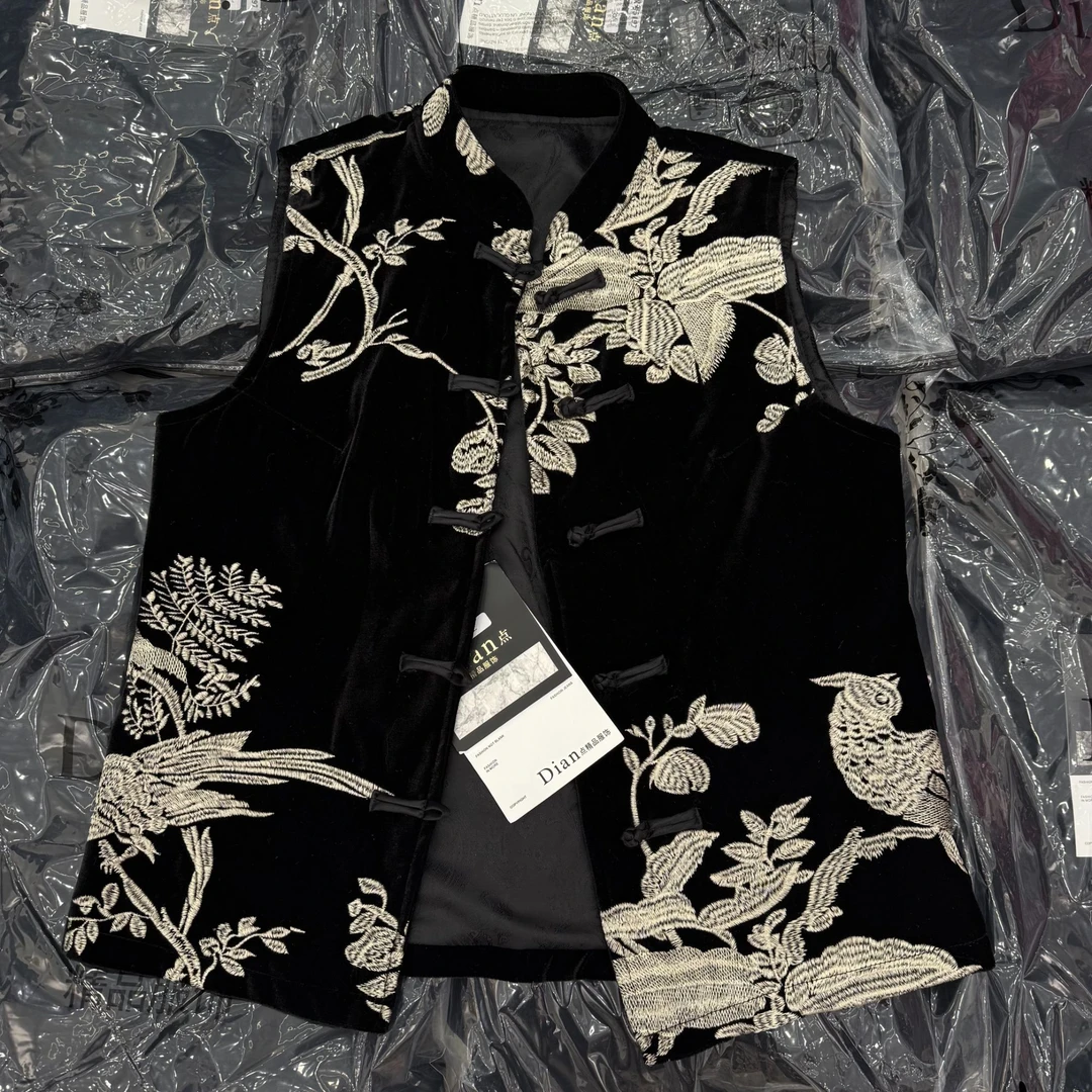 DD25年高端定制轻奢丝绒刺绣马甲5292