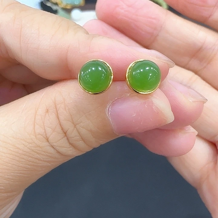 和田玉未镶嵌耳饰