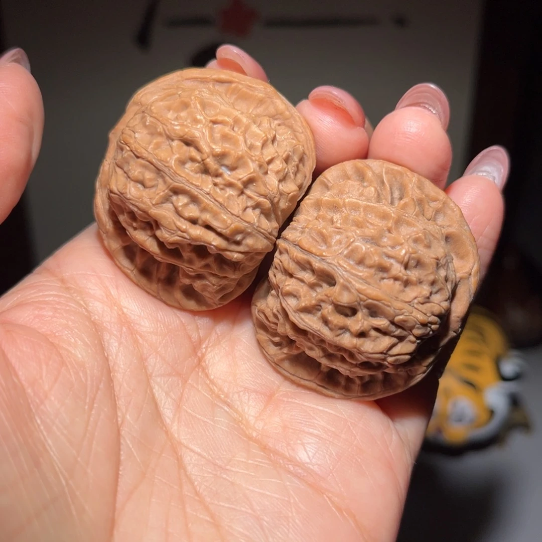 文玩核桃把件乾隆狮子头