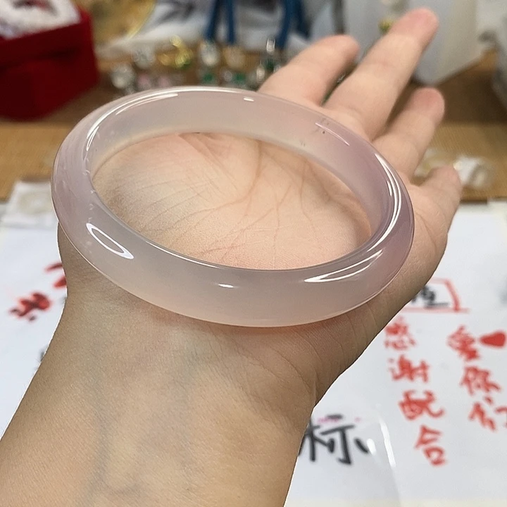 玛瑙/玉髓未镶嵌手镯A37。 63圈