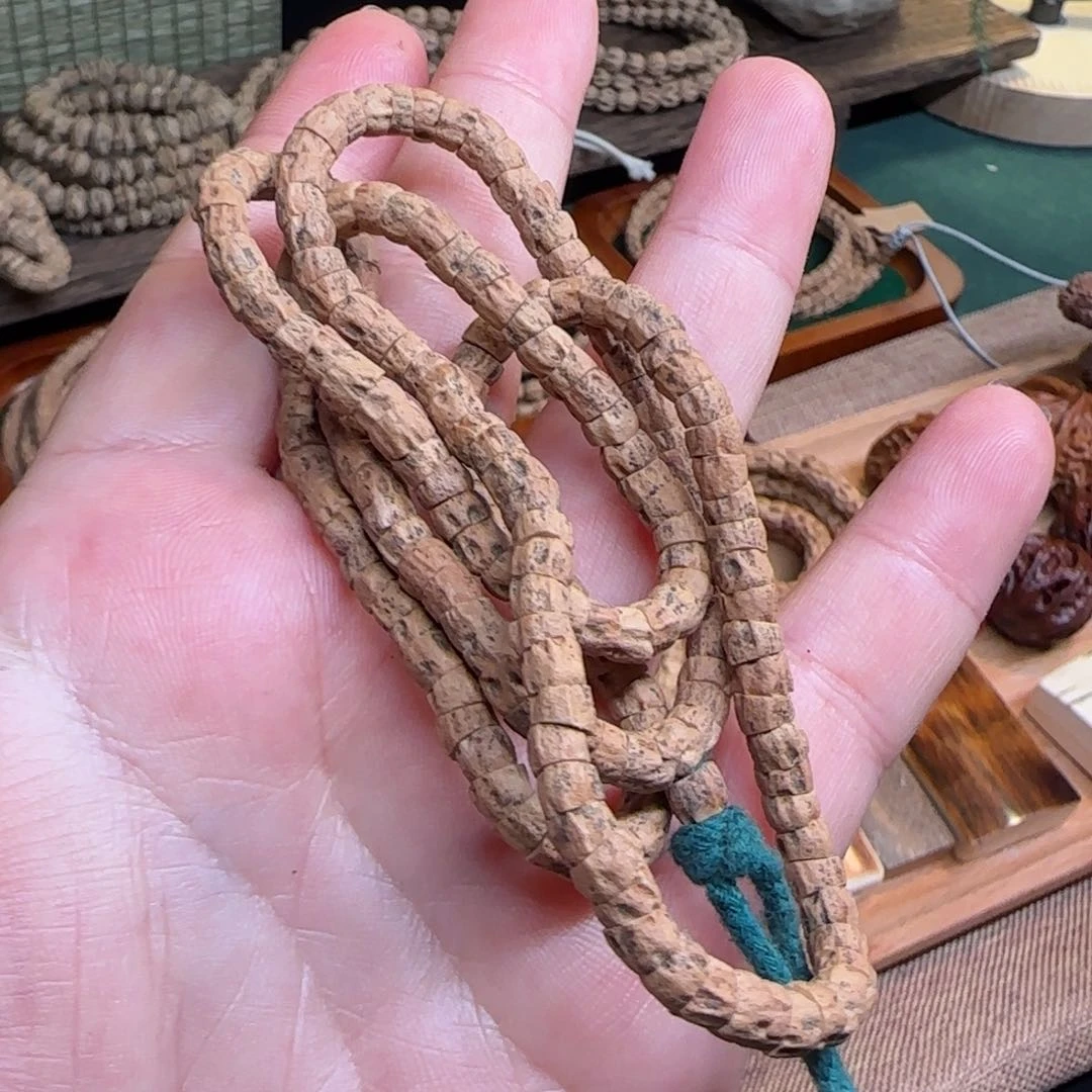 稳***当柏香籽/百香籽吊坠