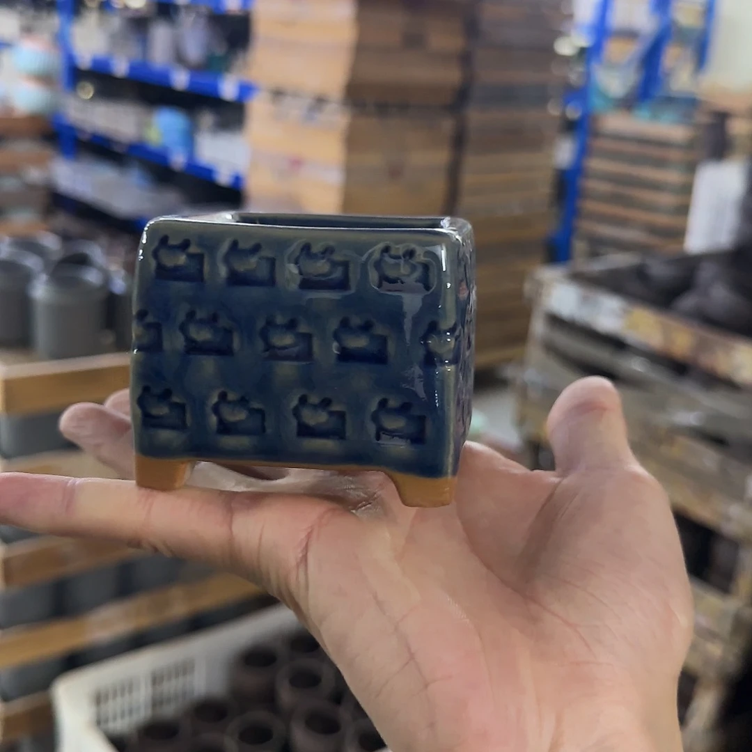 -福利局库存尾单·有孔花盆当天满9元发