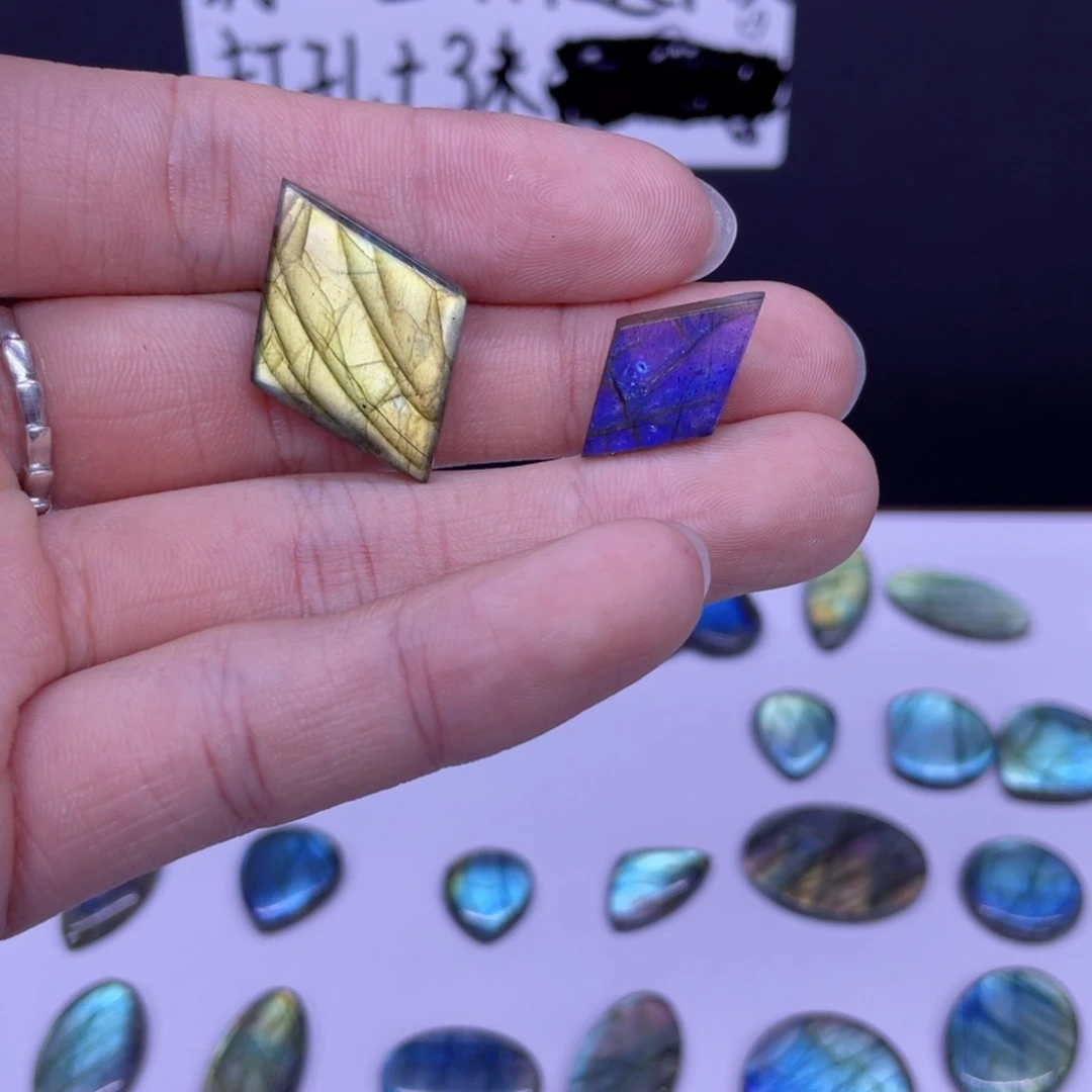 水晶不规则未镶嵌谢*丹