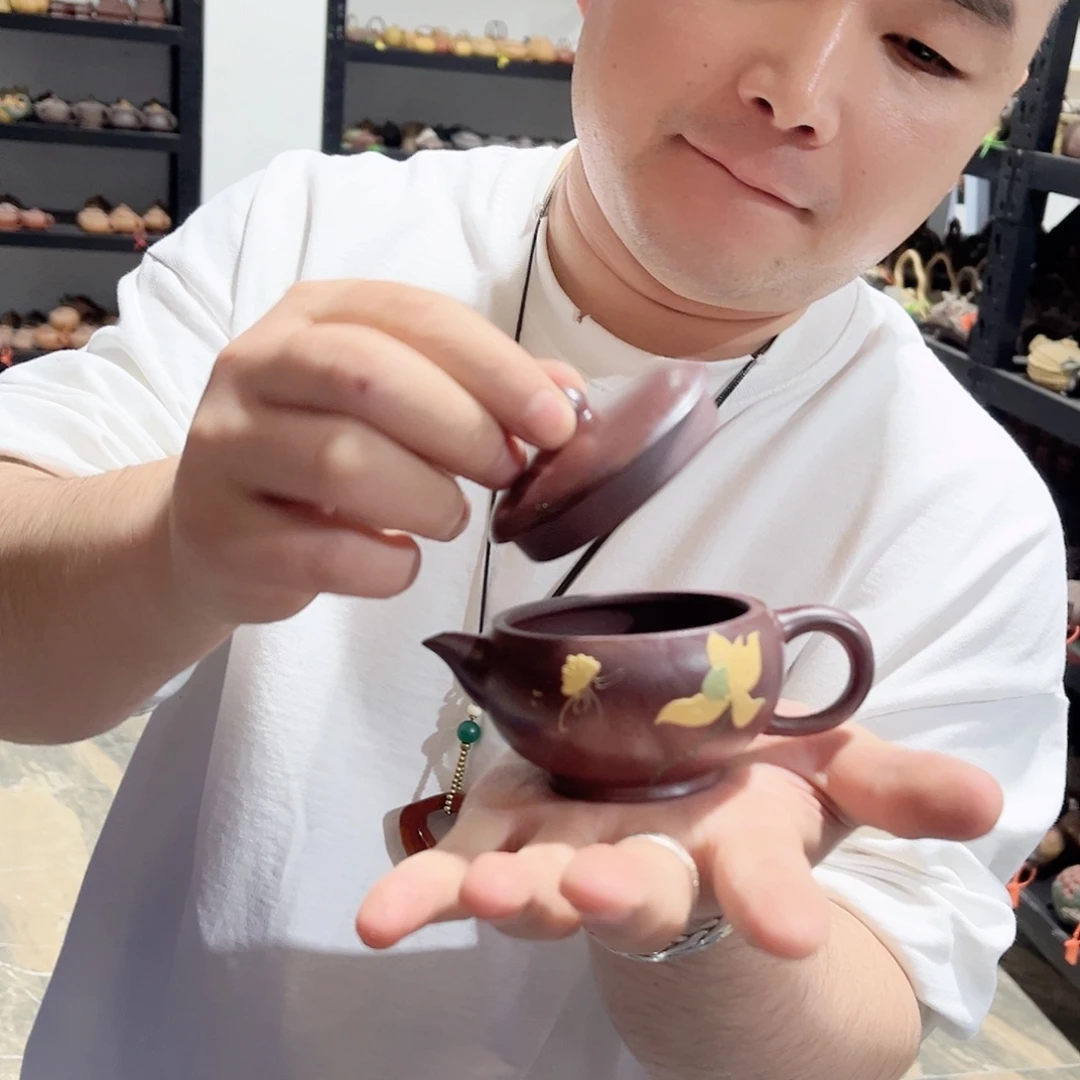 茶壶紫砂nhfjikjbvh