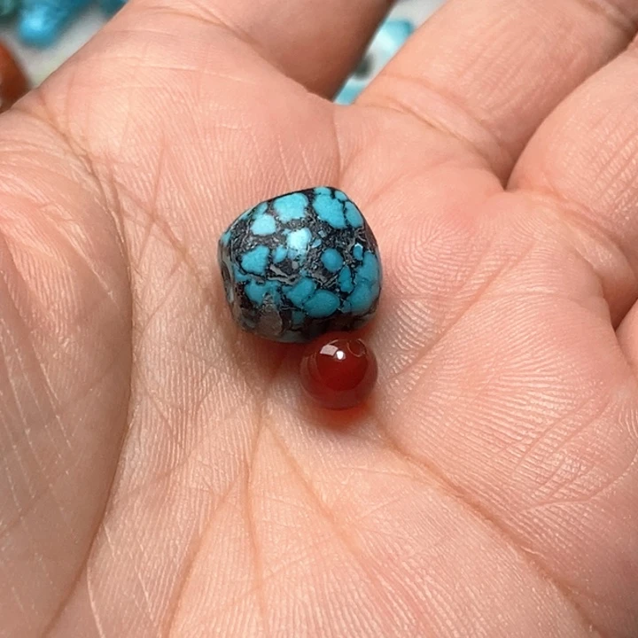 南红玛瑙未镶嵌颈饰