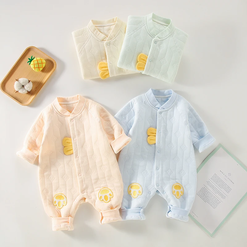 婴幼儿三层保暖连体衣秋冬加厚宝宝长袖爬服卡通休闲儿童衣服