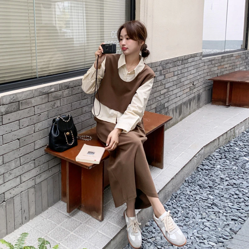 通勤风套装裙女春秋款2025新款松弛感慵懒风马甲衬衫半身裙三件套