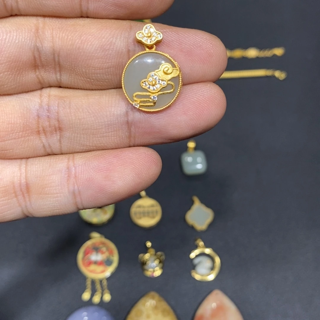 和田玉银S925镀金镶嵌颈饰