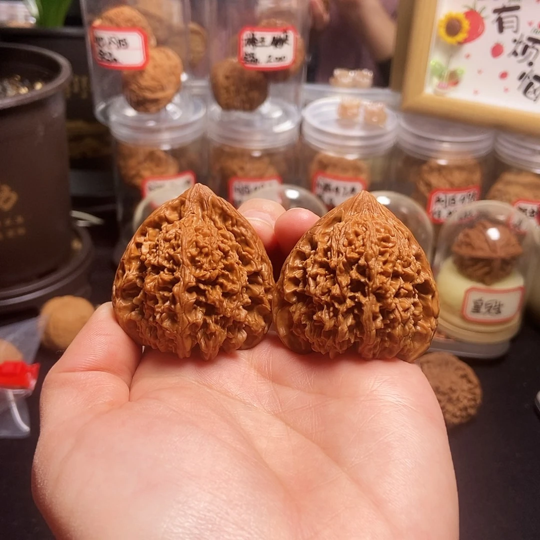 文玩核桃吊坠43三角妖星