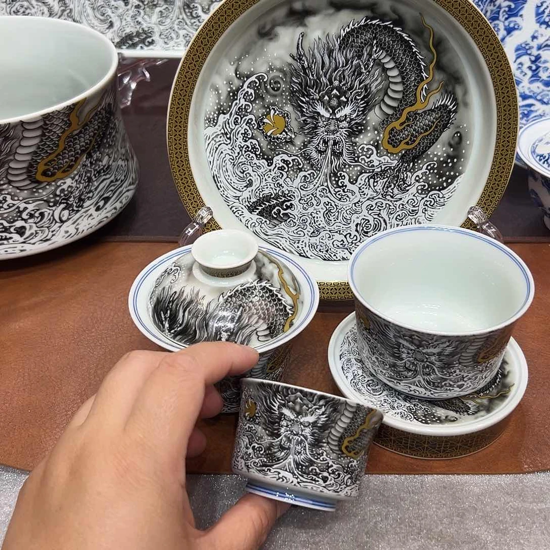 摆件的结局看看给坎坎坷坷