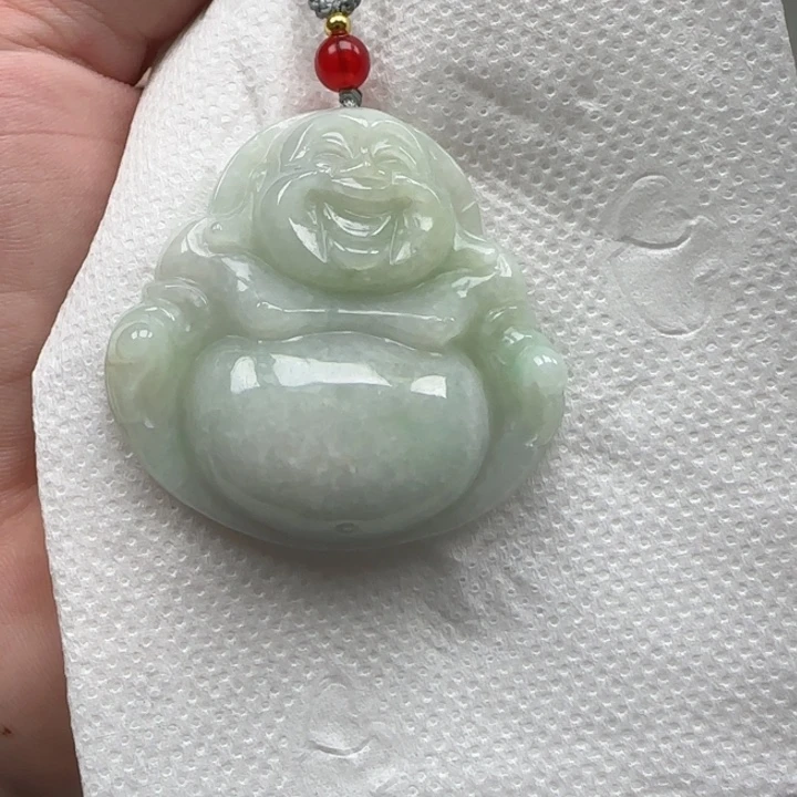 翡翠颈饰未镶嵌佛公