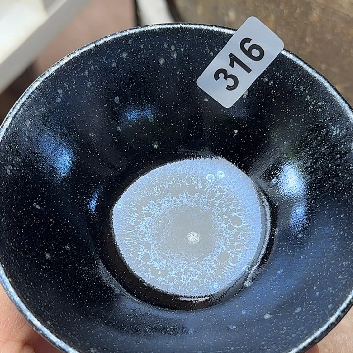 茶盏只会把他当作是朋友