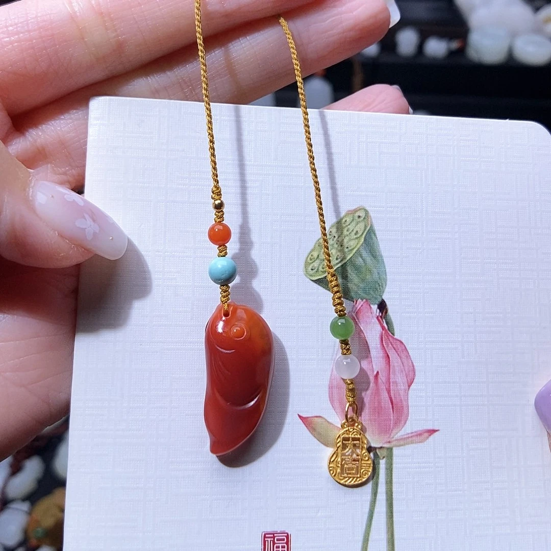 南红玛瑙挂件未镶嵌