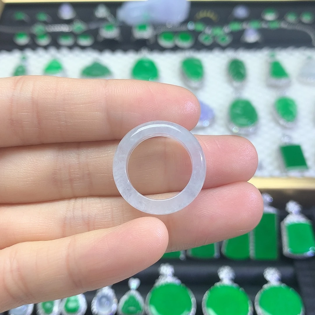 未镶嵌戒指翡翠戒指