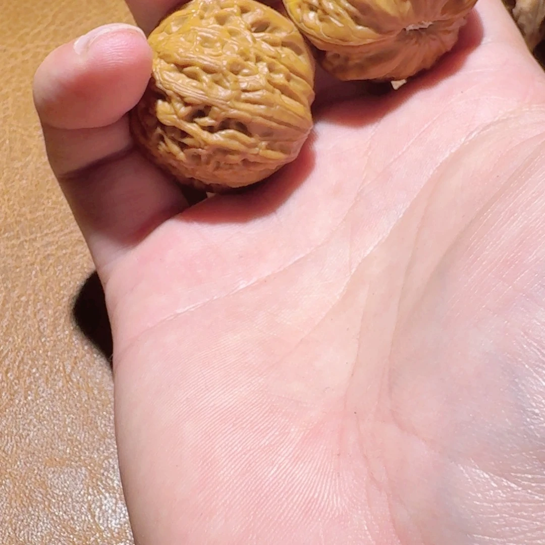 核桃33尺铁锤妹妹