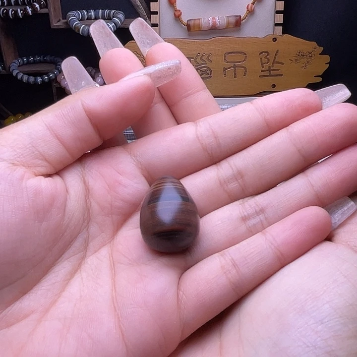 佛***。未镶嵌颈饰玛瑙/玉髓