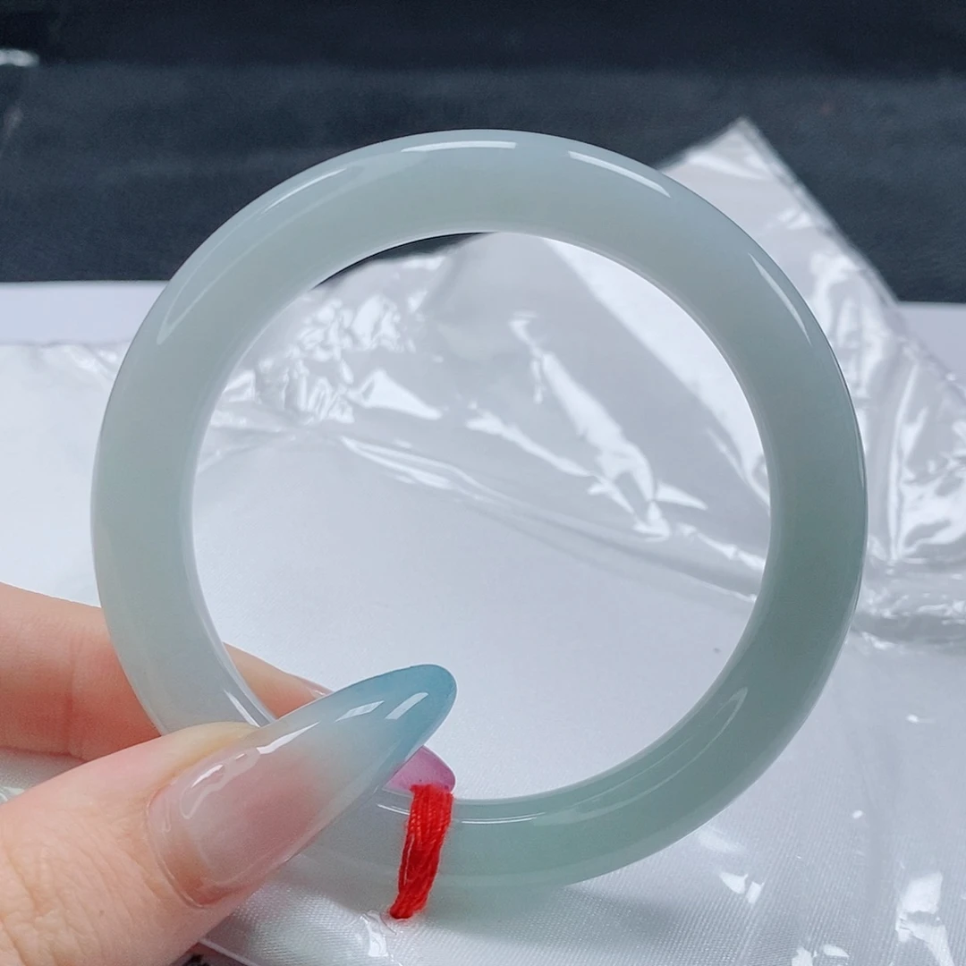 【闪购商品】未镶嵌手镯（圆镯）翡翠499号