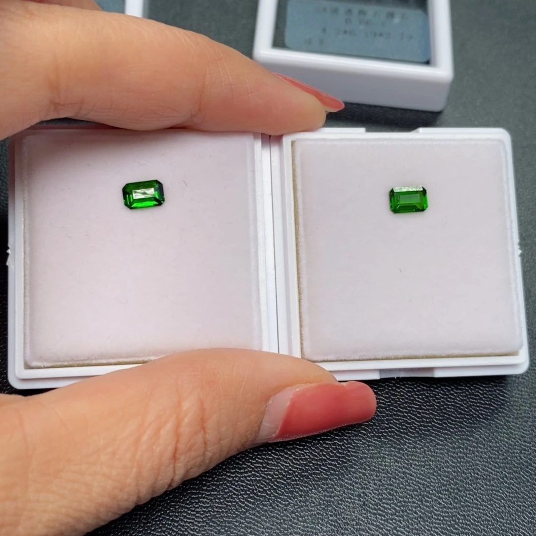 透辉石裸石未镶嵌1.32克拉