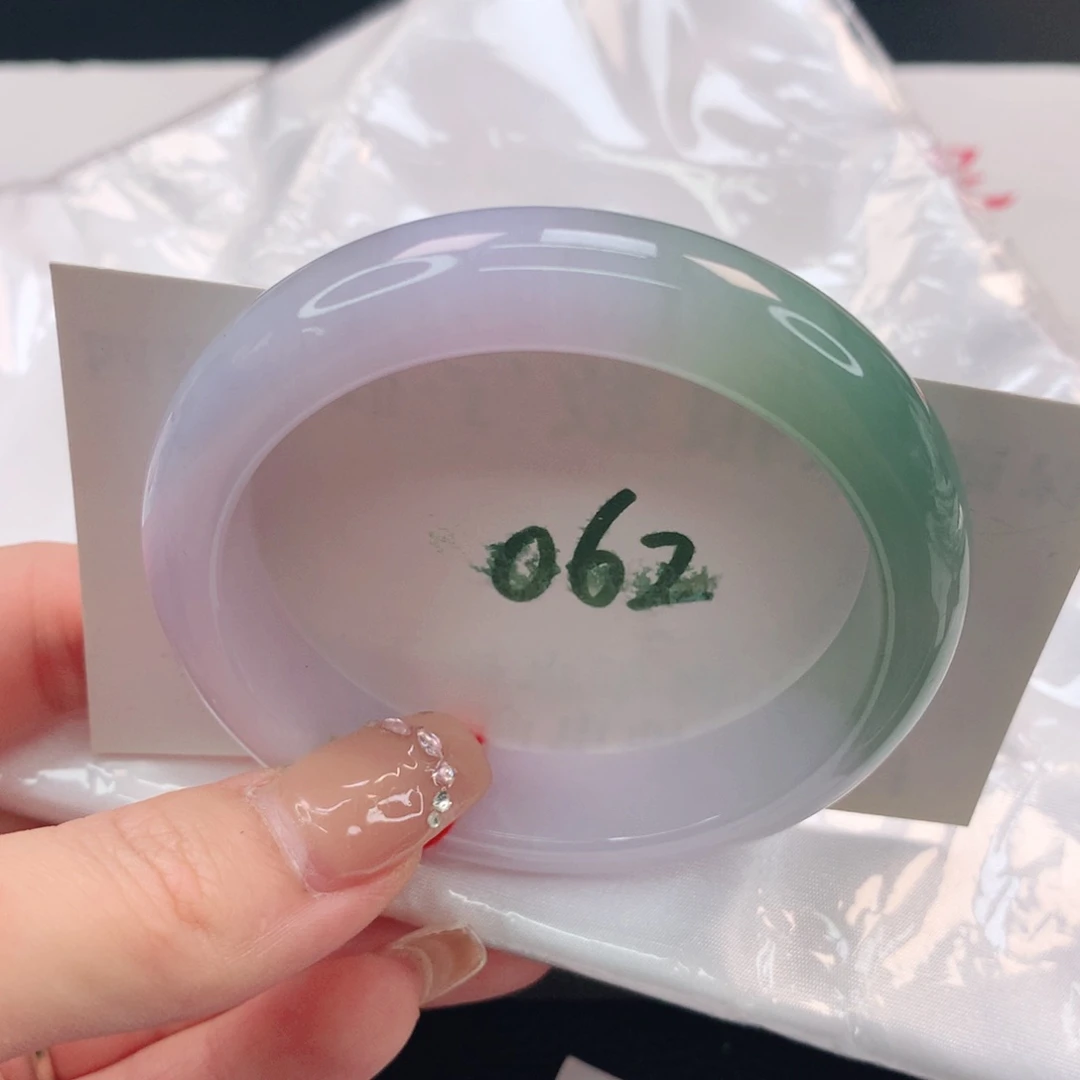 翡翠手镯未镶嵌缅甸天然Ａ货翡翠