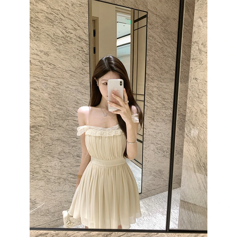 【掐腰瘦裙】2025新款夏装法式方领蕾丝设计感气质修身收腰连衣裙女