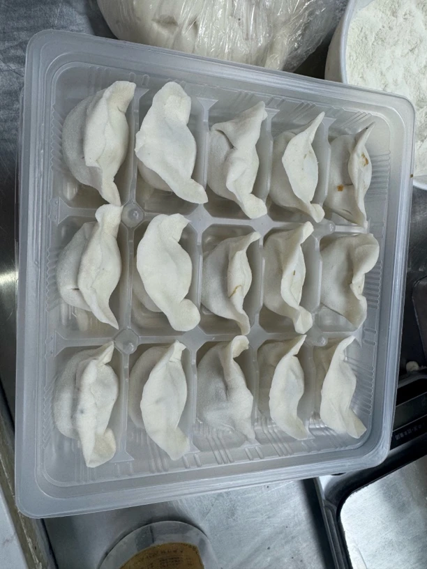 手工牛肉水饺，真材实料好味道