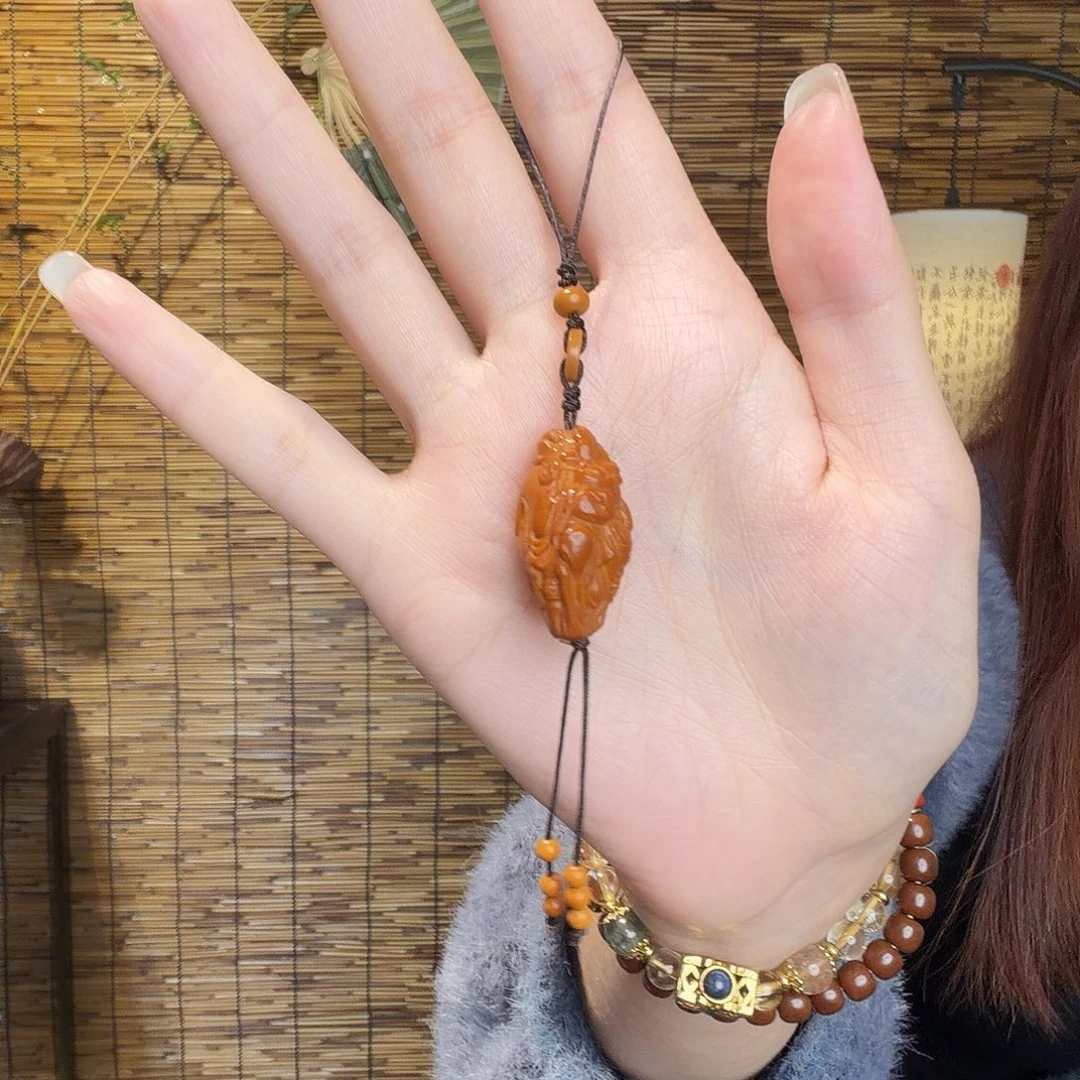 吊坠橄榄核小财神