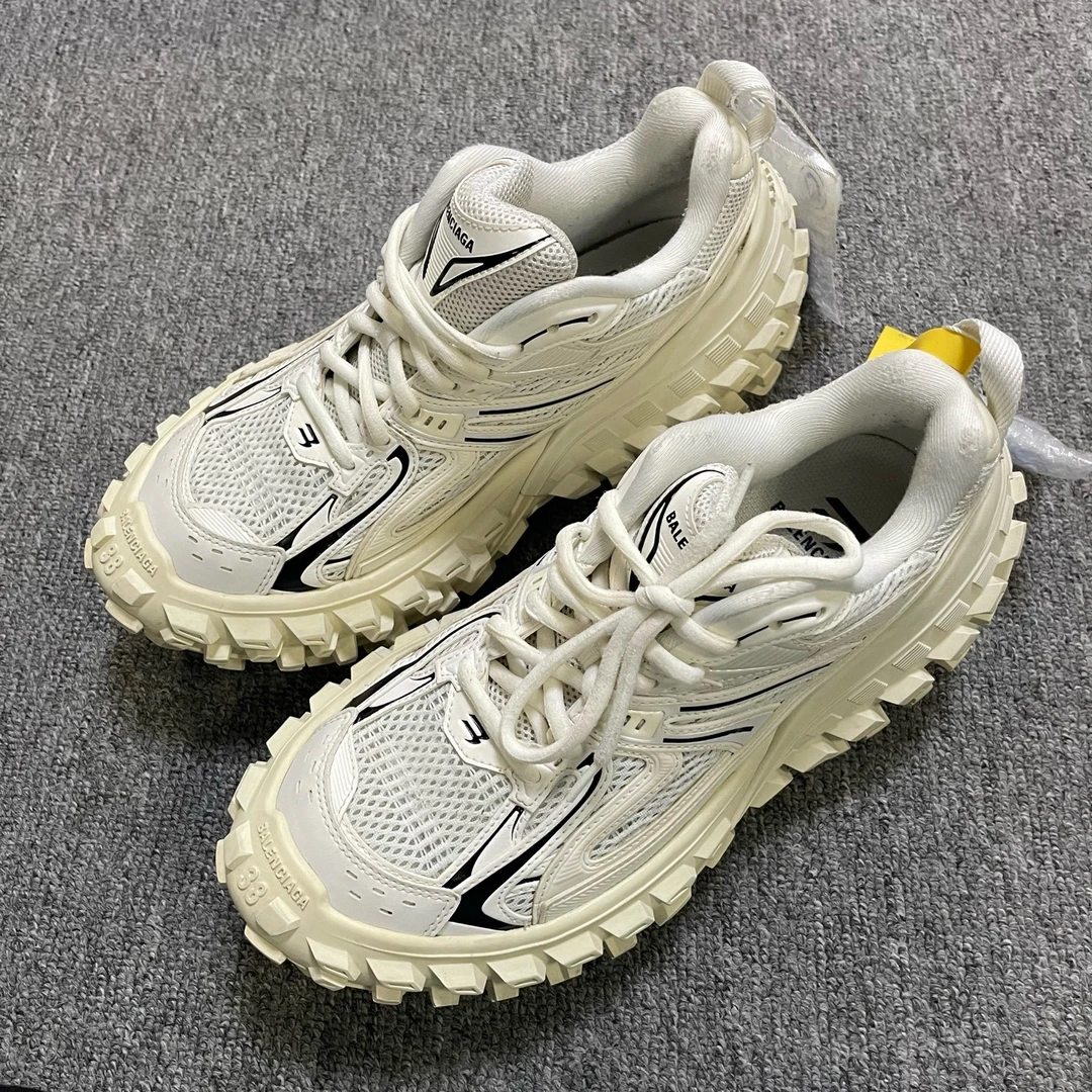 95新 Balenciaga/巴黎世家 Defender 轮胎鞋复古做旧老爹鞋 38