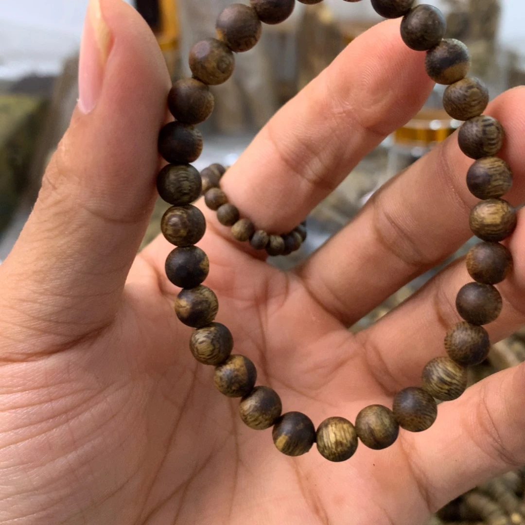 沉香碎屑沉香0.6单圈99结油2条