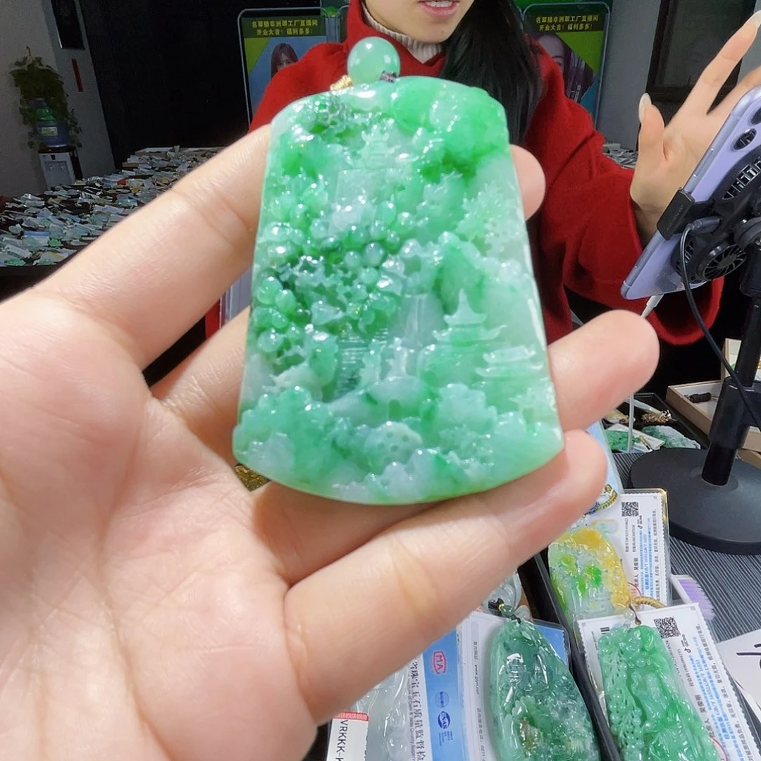 颈饰未镶嵌翡翠一