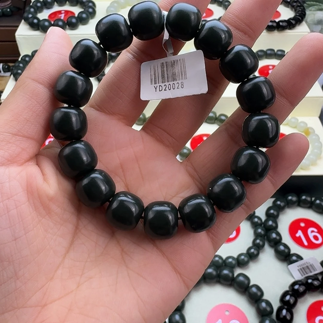 和田玉未镶嵌手串