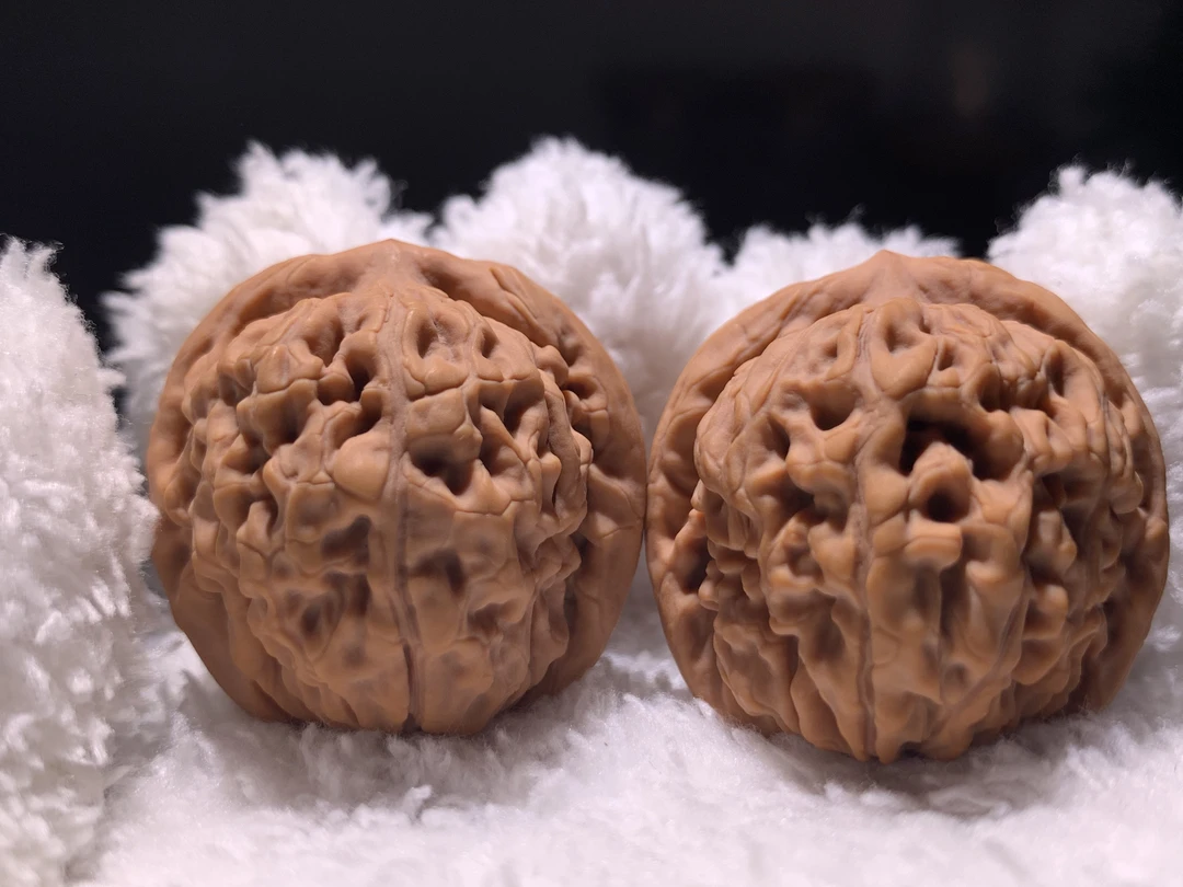 文玩核桃莲花虎头（微修）