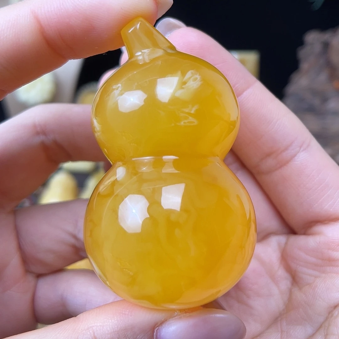 琥珀未镶嵌珠宝奇石