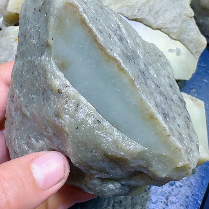 和田玉未镶嵌珠宝半成品