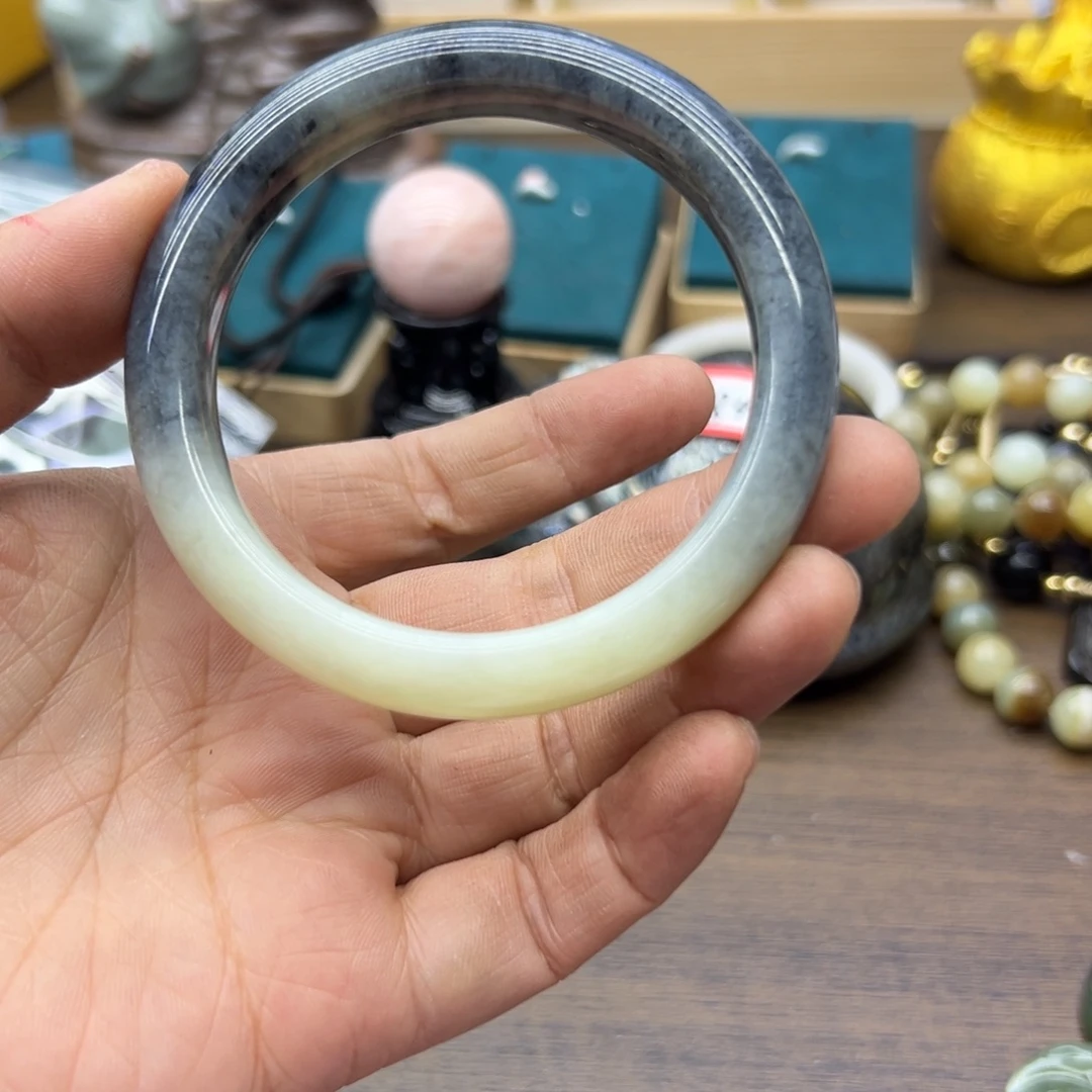 和田玉未镶嵌手镯59.7圈围292