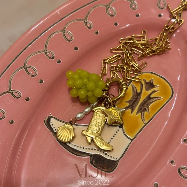 钛钢项链 西部靴葡萄串贝壳项链