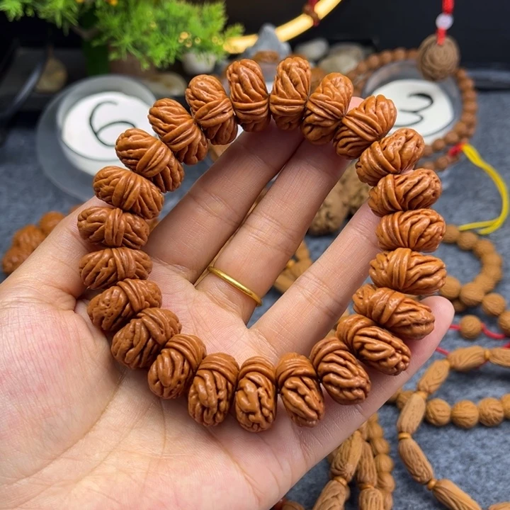 侍***韵手串桃核矮壮单圈