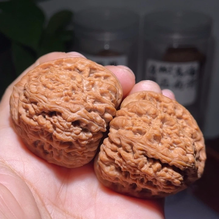 文玩核桃吊坠         42